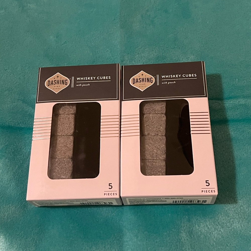 Gray Whiskey Cubes with Pouch